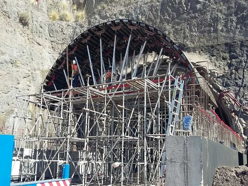 Proyecto de puente Túnel de andamio